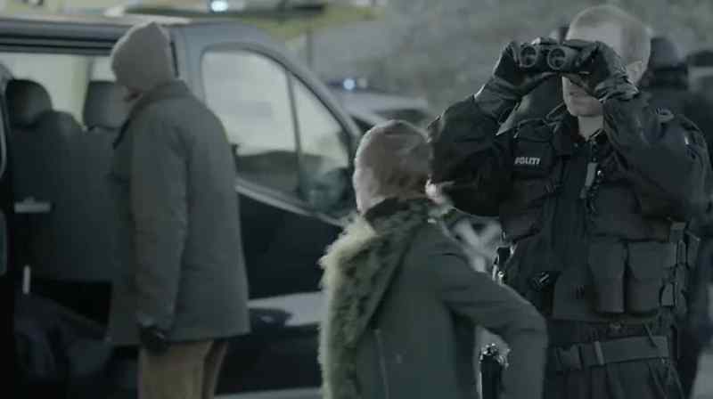 Bloody hell. - He shot her