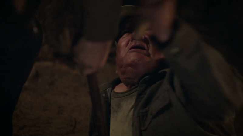 (blow thuds) (Kahn grunts)
