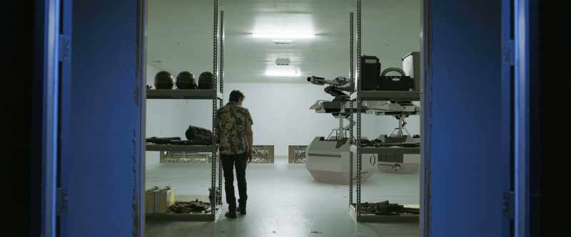 Bob has a working alien arsenal thanks to a power supply