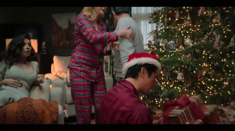 [Bob] Come over. Yeah, yeah. -Okay, this is not mine. This is Josh