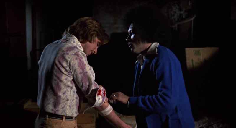 Bobby, I'll die. I'm bleeding to death!