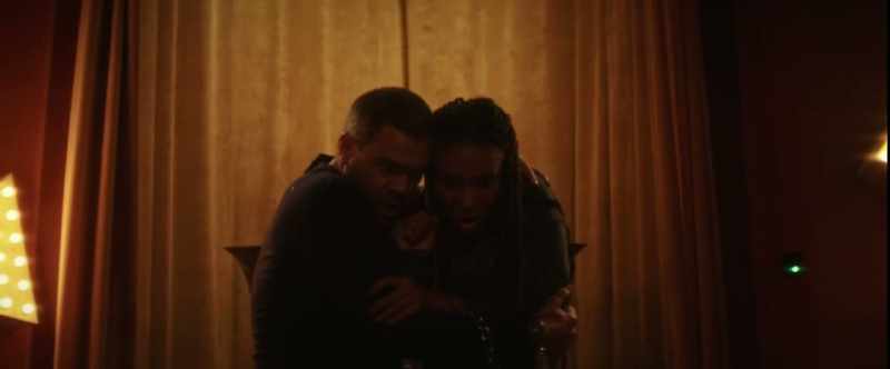 [body crunching] [victim screaming]