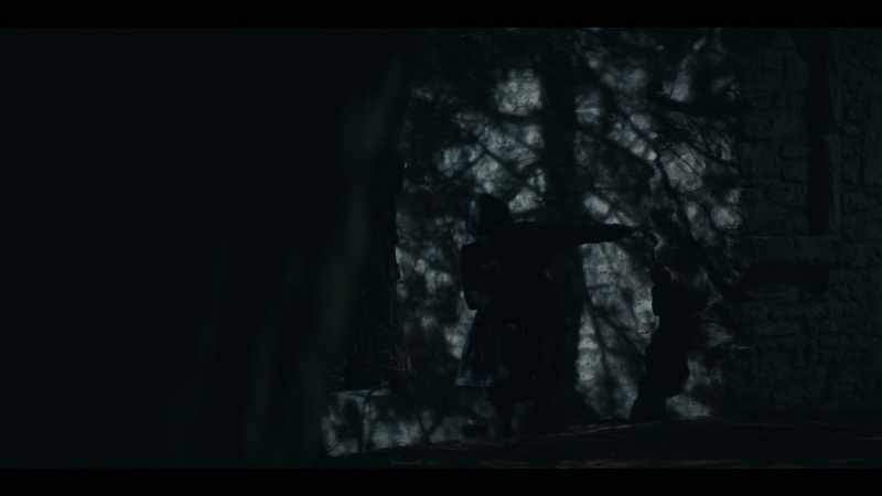 �Bodyguard... ‐But following someone blindly