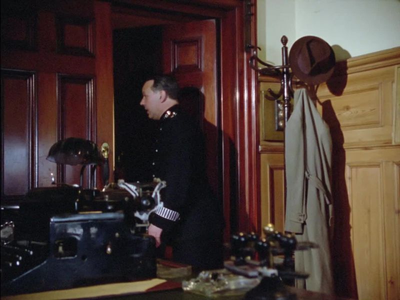 Bonjour, Sergeant