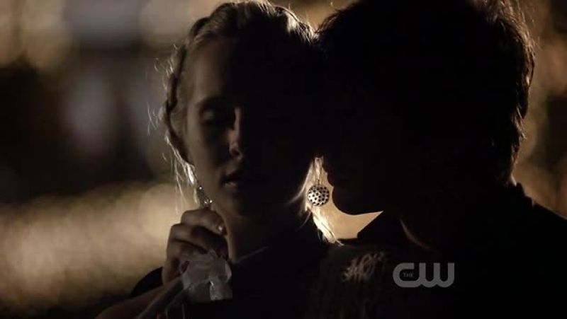 [bonnie gasps]