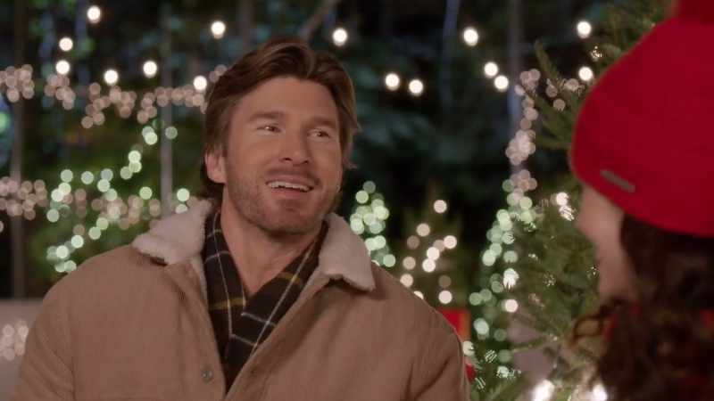 (Bonnie laughs) -(Patrick chuckles)
