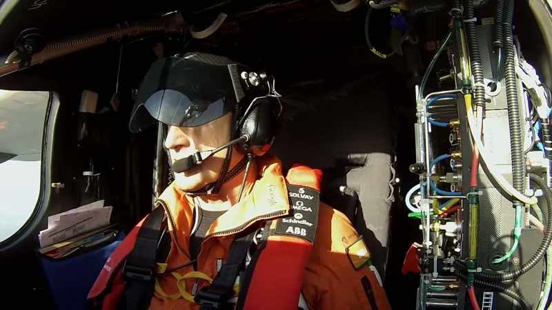 Borschberg completes the first leg to Oman uneventfully