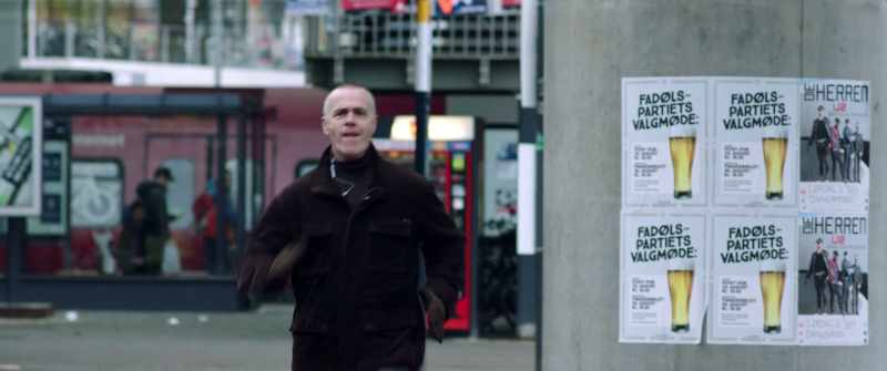 Both. Get in. - Come on. Get in