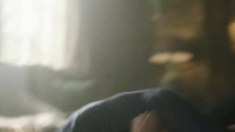 [ Both grunting ]