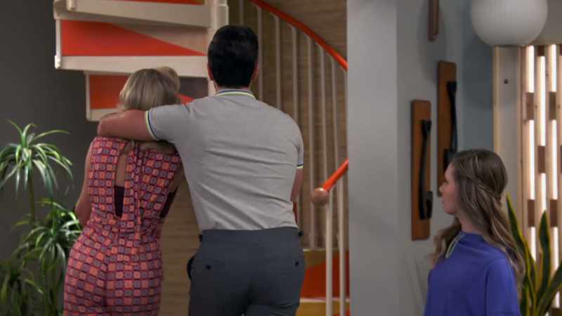 [both humming happily]