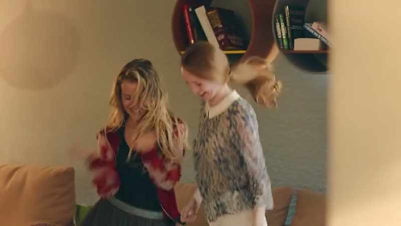 (both laughing)