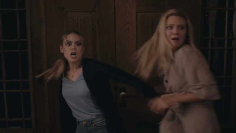 [both screaming]