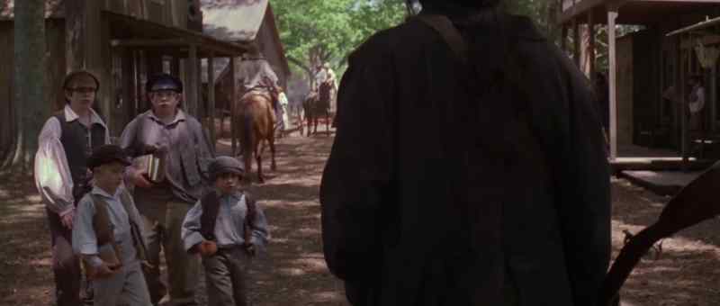( Boy ) Guys, that's Injun Joe. Run !