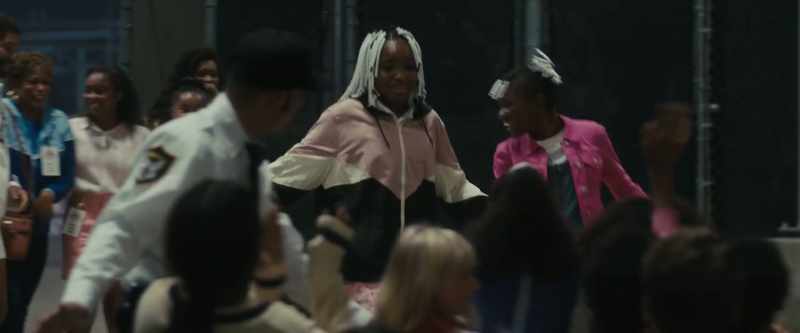 [Brandy] You next! -[crowd] Venus! Venus! Venus!