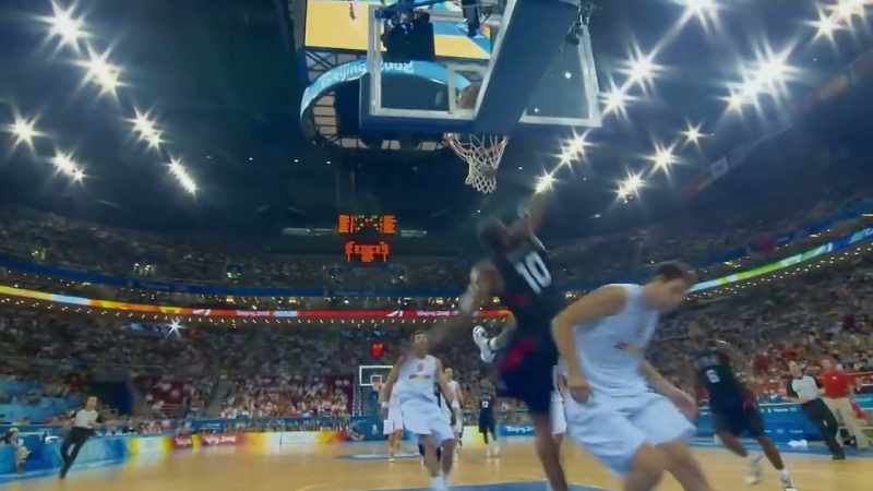 [Breen] Paul throws it ahead. Kobe Bryant, up and in