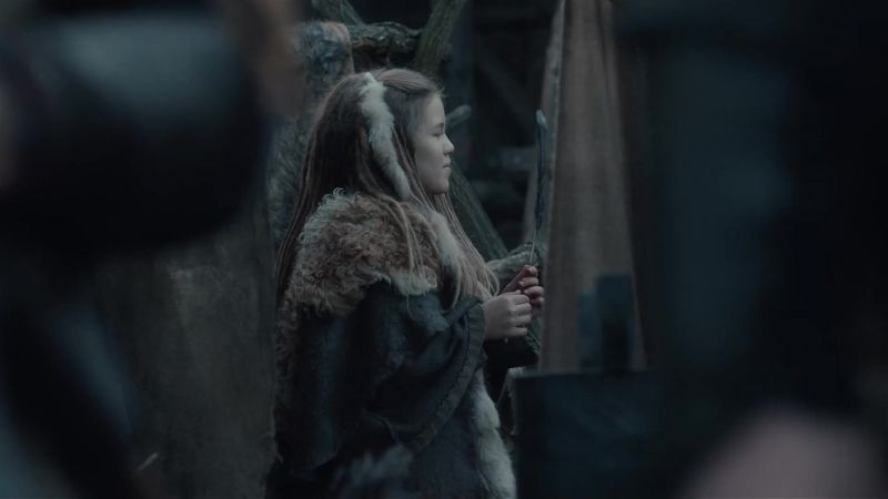 [Brida and Stiorra continue grunting]