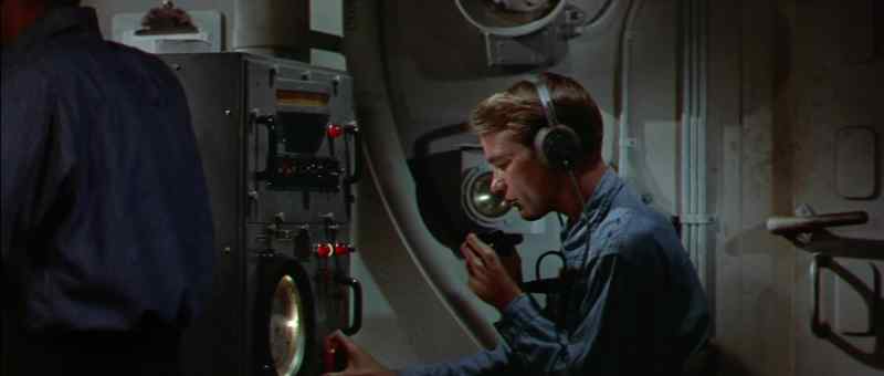 Bridge, Sonar. I'm getting screwy noises from the hydrophone