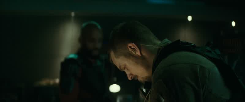 Uh hey man I know you can't hear me 'cause you're trappedin your temple of soldierly self righteousnessbut a two faced dude like youwouldn't survive a second on the streetOh says the guy who shoots