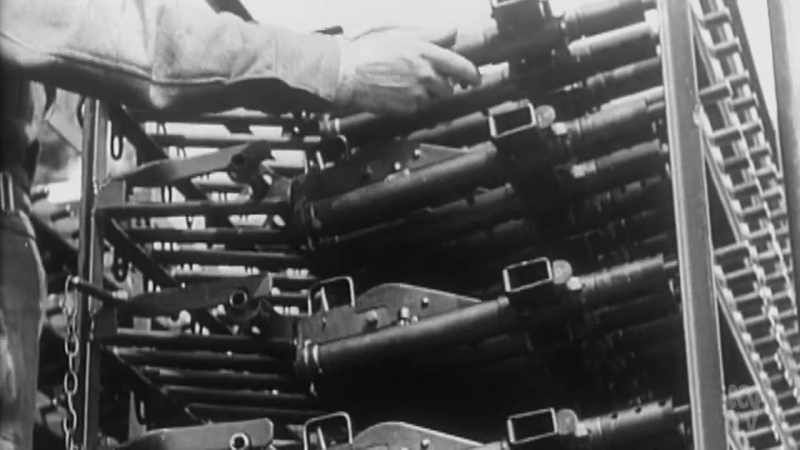But alongside the Owen gun, the Sten had obvious disadvantages