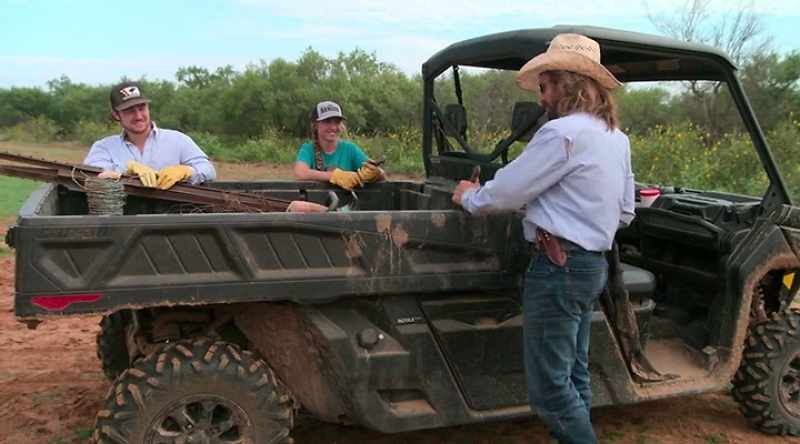 But he does it right. - Let's build some fence