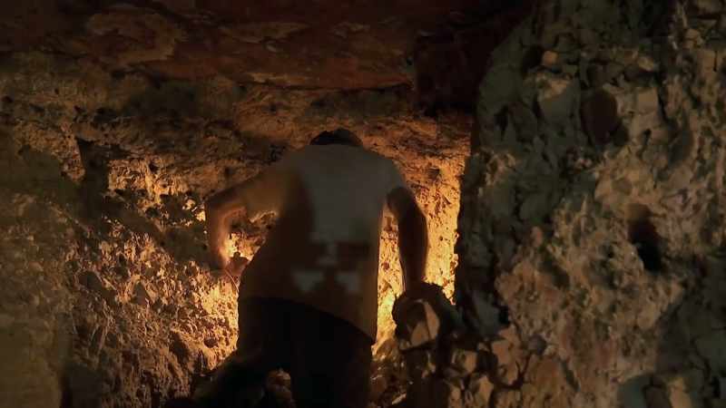 But down here is where the opal is hiding