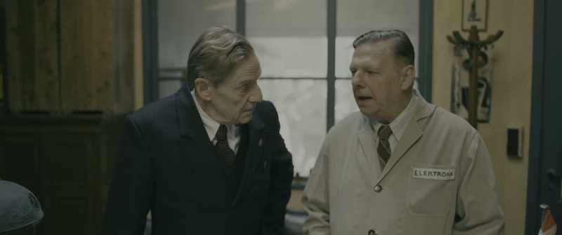 But I don't speak German. - Then they will have to speak to me