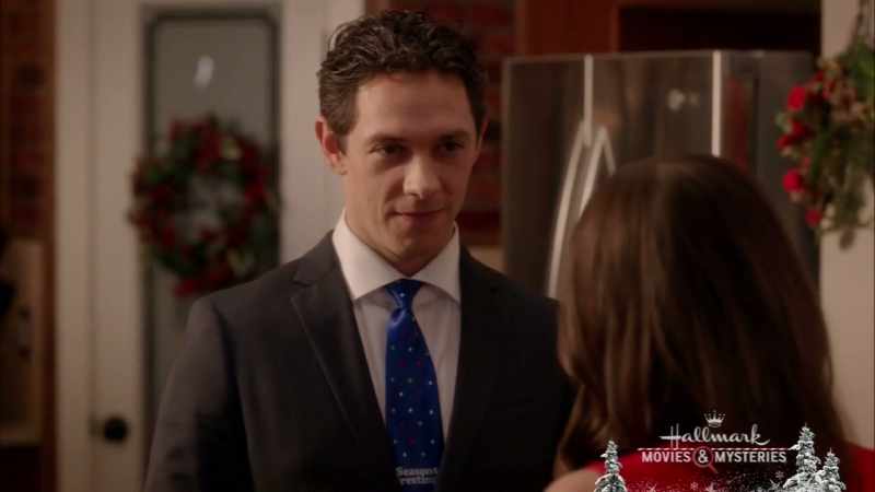 But I think I'm loving the tie even more