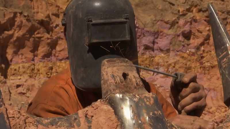 But in the remote outback, there are no machine shops for miles