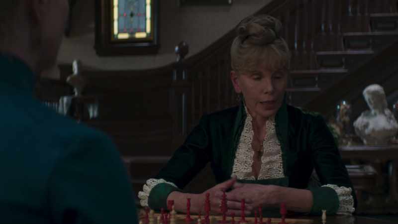 But Lina Astor would never set foot