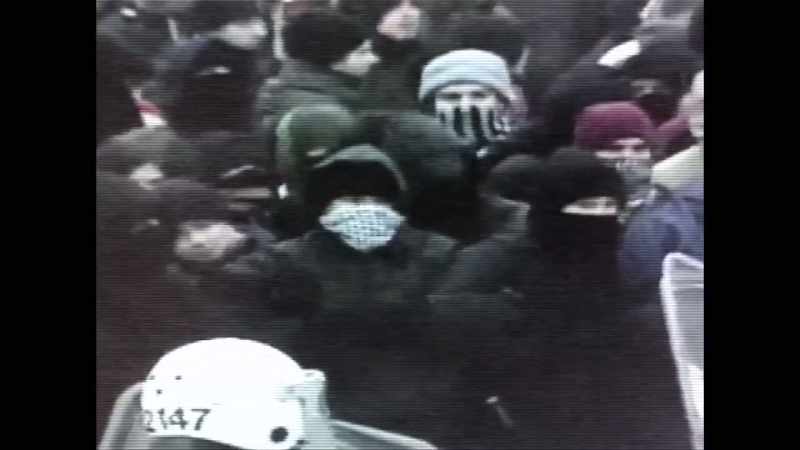 But people persisted, determined to get to the demonstration