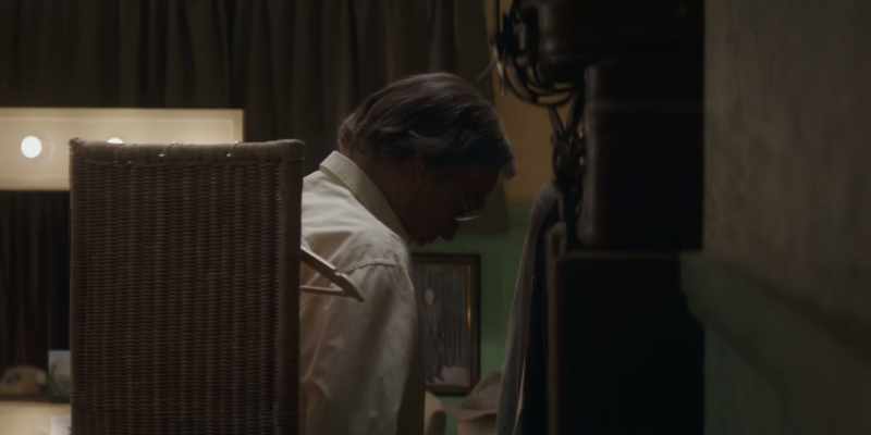 But the motel burns down, so no-one sees the note