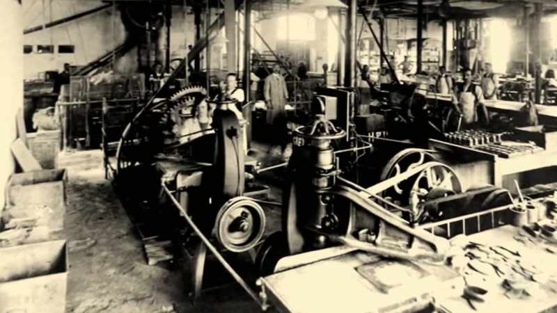 By the mid-1920s, Eric's sons have joined his business