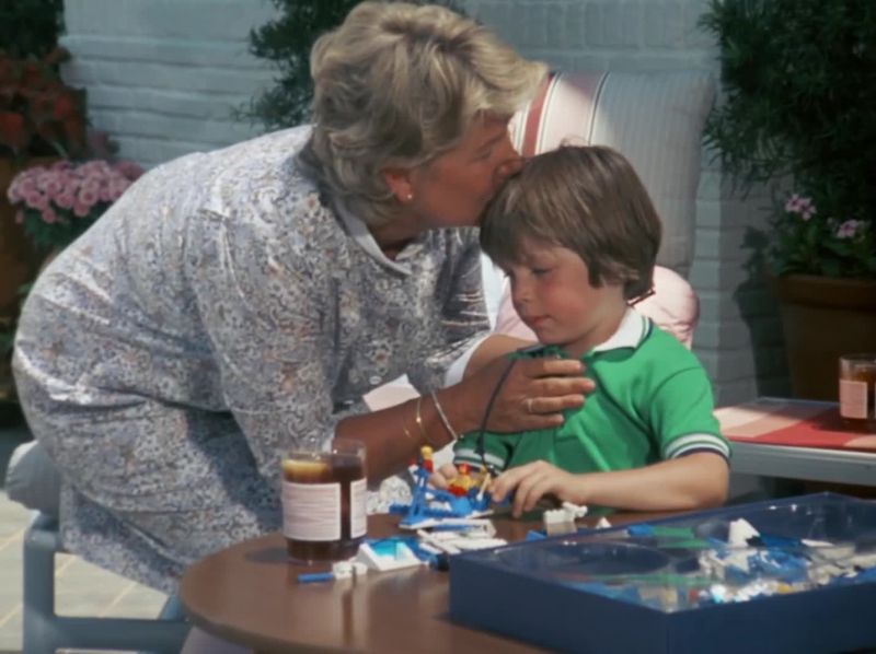 Bye-bye, Christopher. - Bye, Grandma