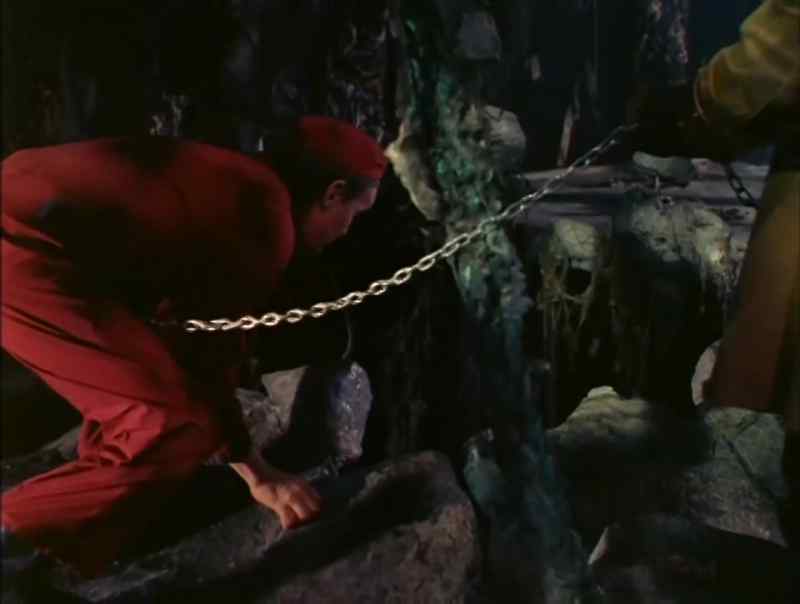 Bye, bye, Wist! Hole! Hole!