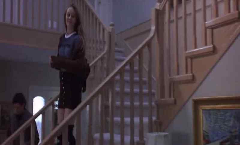 Bye, honey. You look good. - Bye, mom