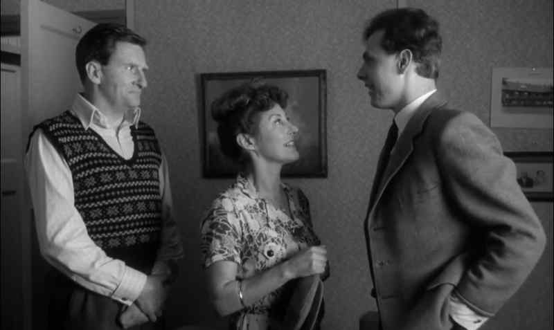 Bye, Mum. - Good luck, Son