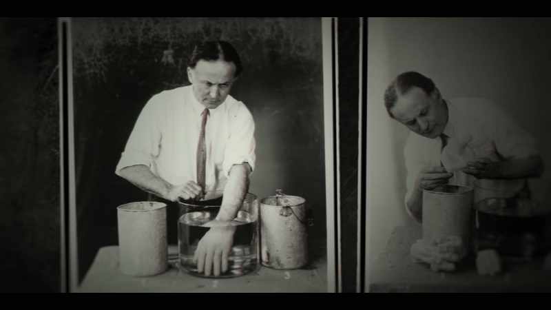 [camera shutter clicks] - Houdini was one of those people