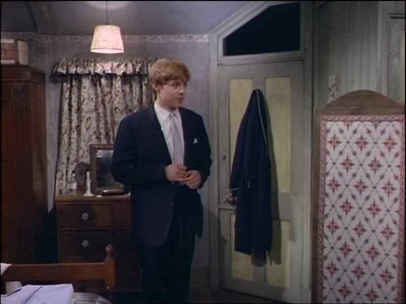 Can you find me a room? - Mama figured you'd be back