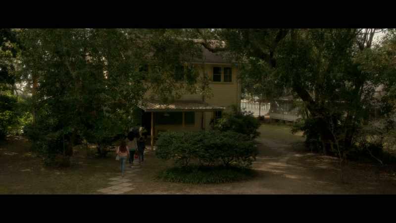 Can you help, please? -[father] No playing that inside