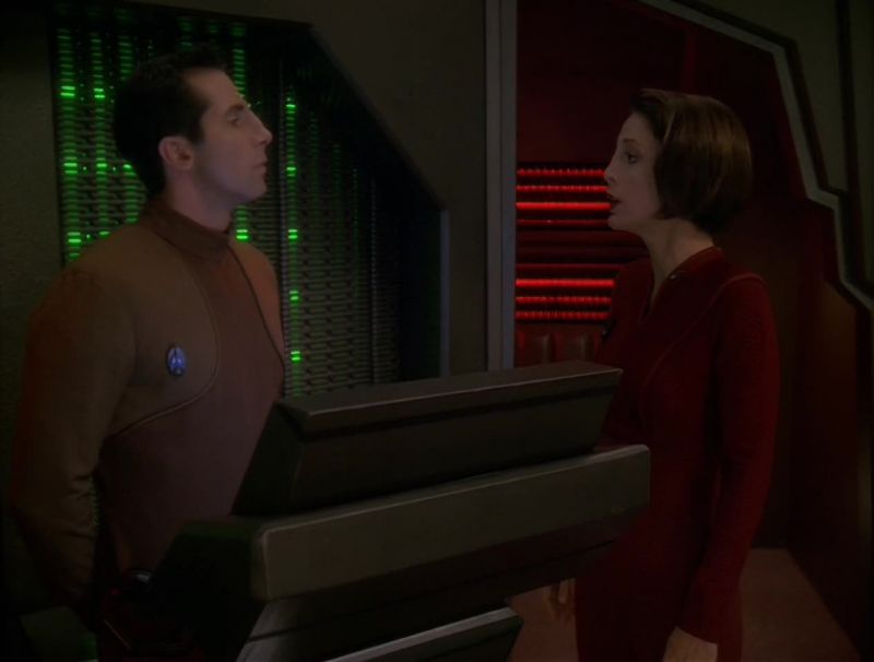 Can I help you, Colonel? - I need to talk to the prisoner. Alone