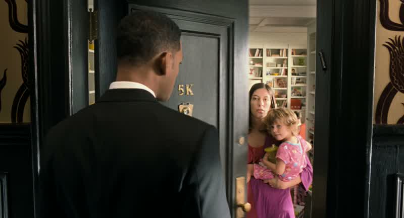 Can I help youK5KI'm sorry is that chocolate milkCan I I'm so sorry I don't know whatMommy the president is drinkingmy milkI'm sorryHe didn't say please