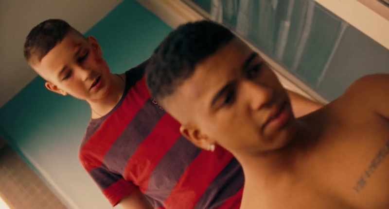 Can I stay at your place? - Yeah, if you fix it