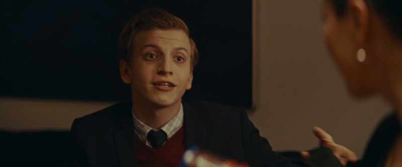 Can't you stay a bit longer? - I don't want to impose