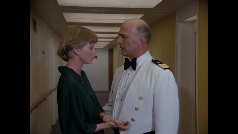 Captain: Julie