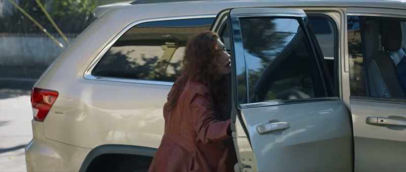 (car bleeps)