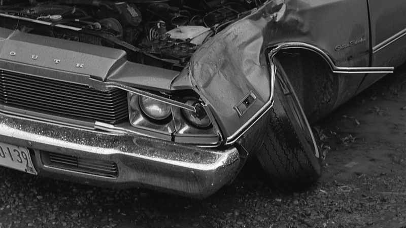 (car crashing)