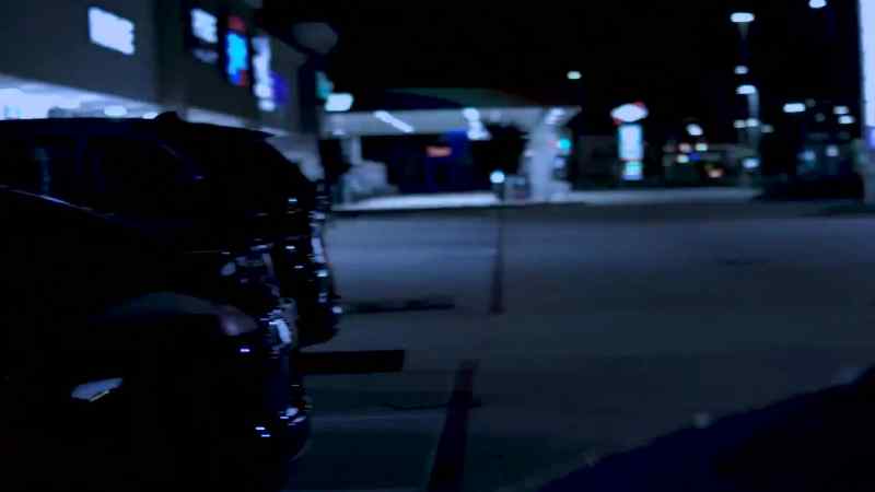 (car engine humming) (Heavy base music)
