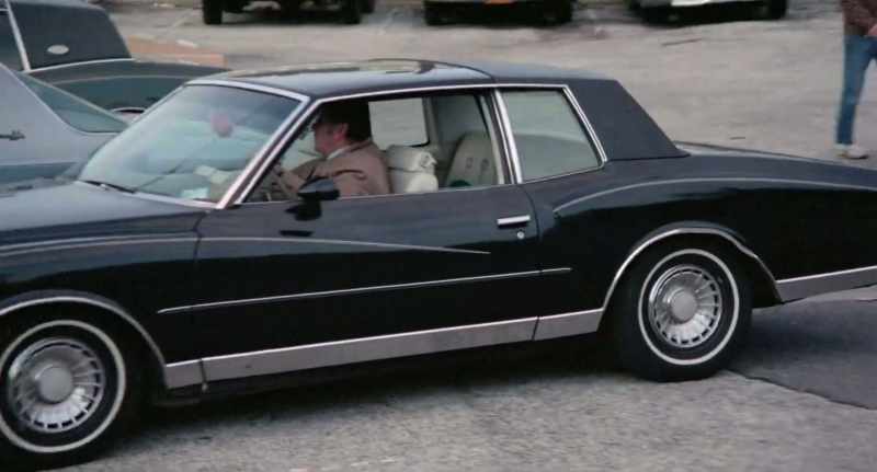 (car motor humming)