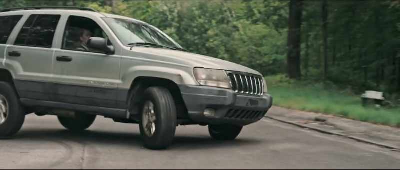 (car tires screeching)