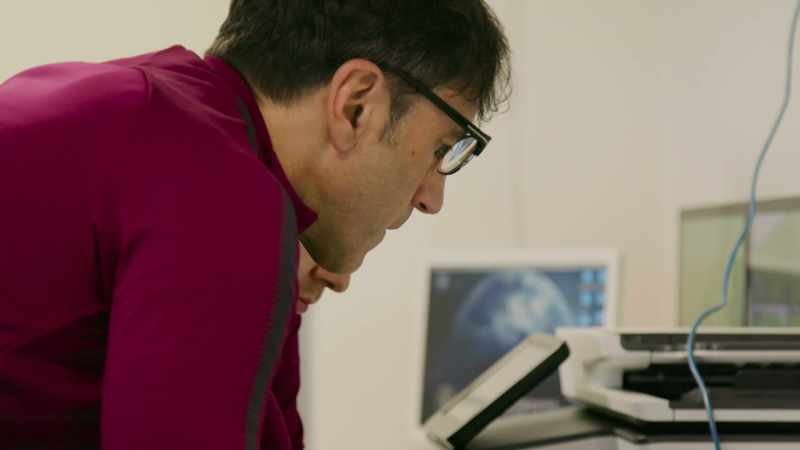 Carles is my eyes. He analyses the opposition to learn